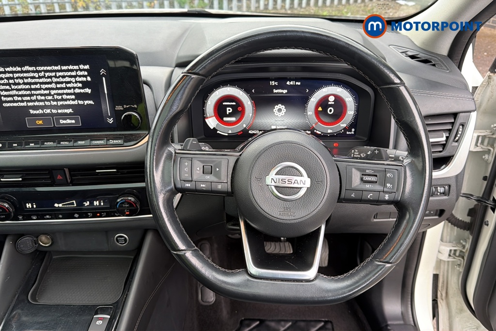 Nissan Qashqai N-Connecta Automatic Petrol SUV - Stock Number (1680719) - 2nd supplementary image