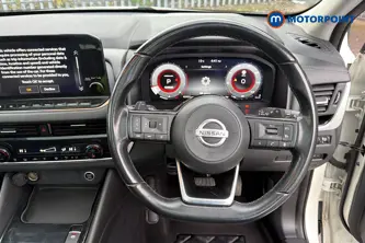 Nissan Qashqai N-Connecta Automatic Petrol SUV - Stock Number (1680719) - 2nd supplementary image