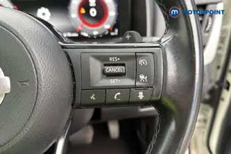 Nissan Qashqai N-Connecta Automatic Petrol SUV - Stock Number (1680719) - 3rd supplementary image