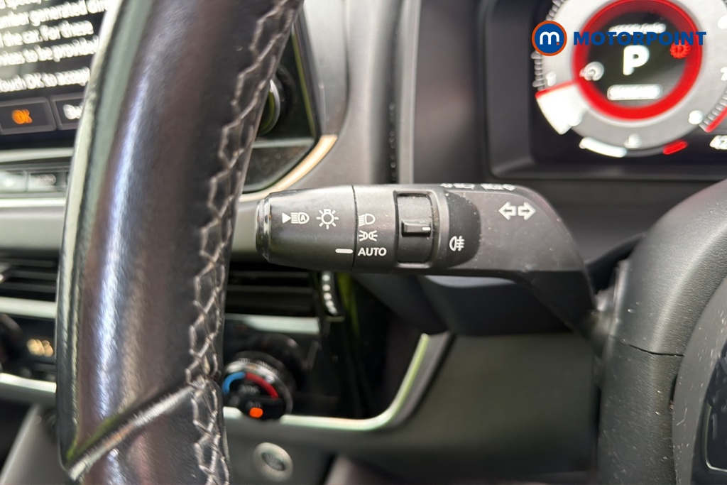 Nissan Qashqai N-Connecta Automatic Petrol SUV - Stock Number (1680719) - 5th supplementary image