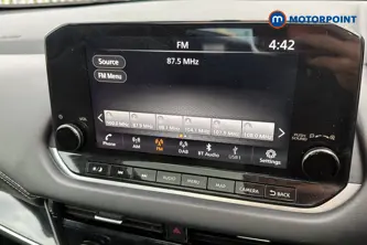 Nissan Qashqai N-Connecta Automatic Petrol SUV - Stock Number (1680719) - 8th supplementary image