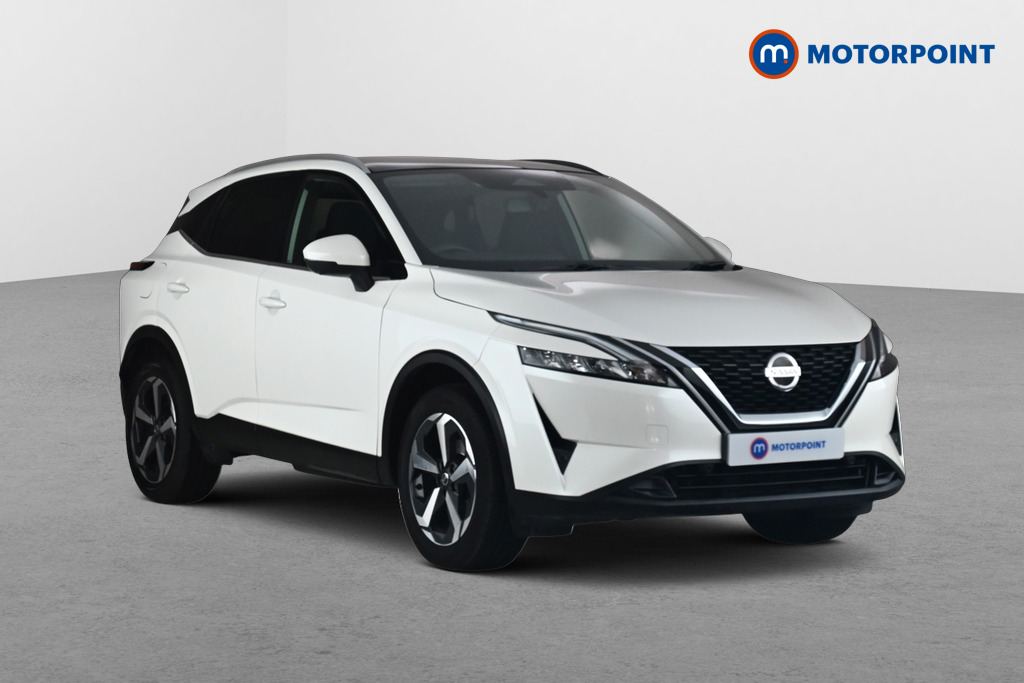 Nissan Qashqai N-Connecta Automatic Petrol SUV - Stock Number (1680719) - Drivers side front corner