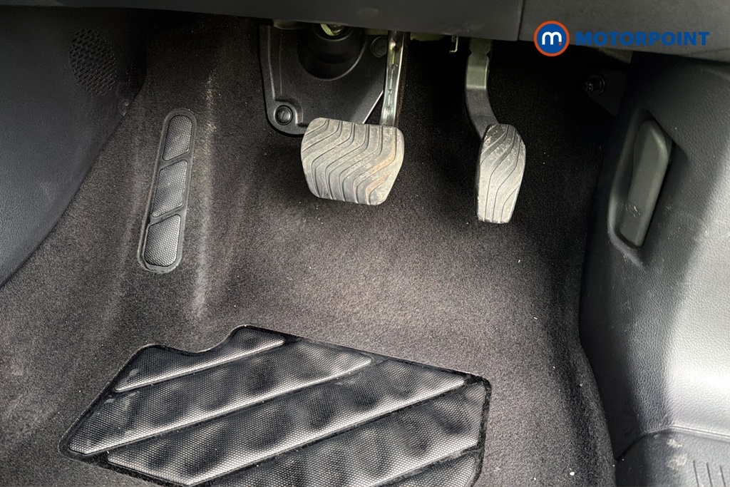 Nissan Qashqai N-Connecta Automatic Petrol SUV - Stock Number (1680719) - 24th supplementary image