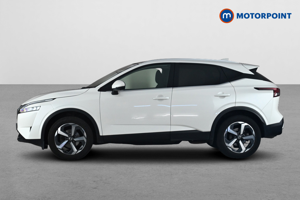 Nissan Qashqai N-Connecta Automatic Petrol SUV - Stock Number (1680719) - Drivers side