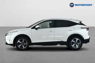 Nissan Qashqai N-Connecta Automatic Petrol SUV - Stock Number (1680719) - Drivers side