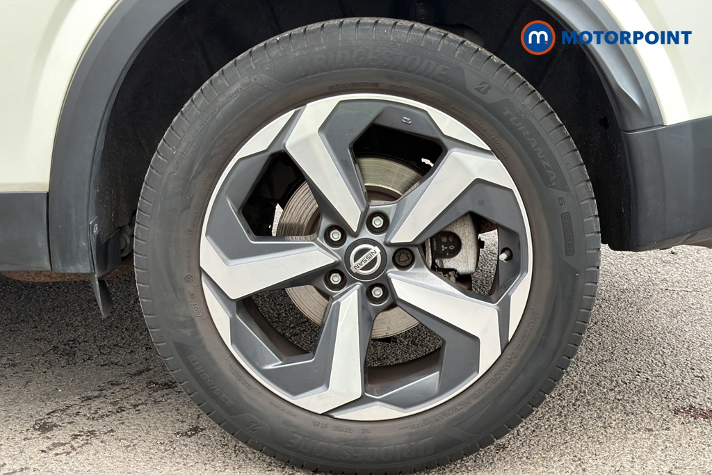 Nissan Qashqai N-Connecta Automatic Petrol SUV - Stock Number (1680719) - 45th supplementary image