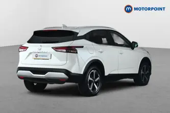 Nissan Qashqai N-Connecta Automatic Petrol SUV - Stock Number (1680719) - Passenger side rear corner
