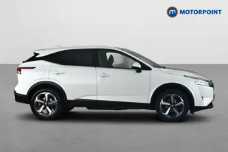 Nissan Qashqai N-Connecta Automatic Petrol SUV - Stock Number (1680719) - Passenger side