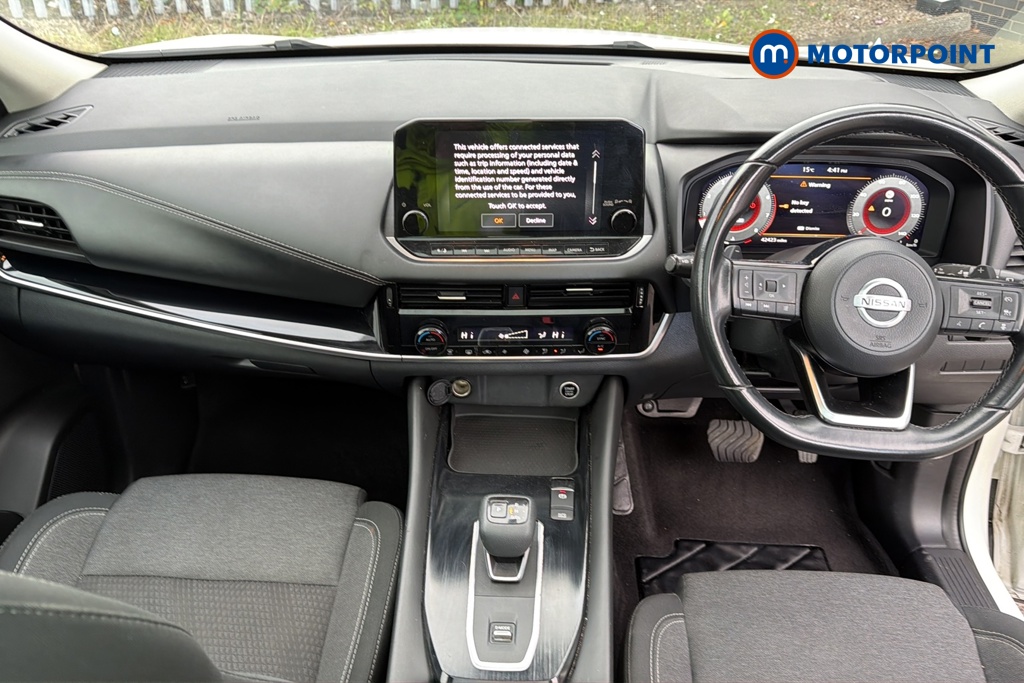Nissan Qashqai N-Connecta Automatic Petrol SUV - Stock Number (1680719) - 1st supplementary image