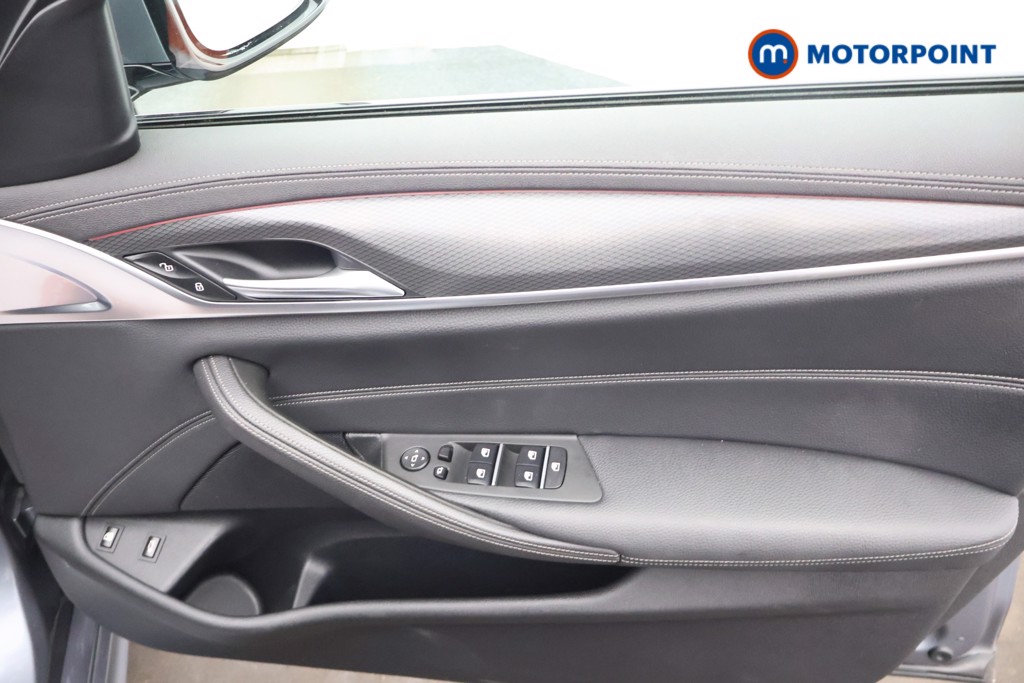 BMW 5 Series M Sport Automatic Petrol Plug-In Hybrid Saloon - Stock Number (1680873) - 12th supplementary image