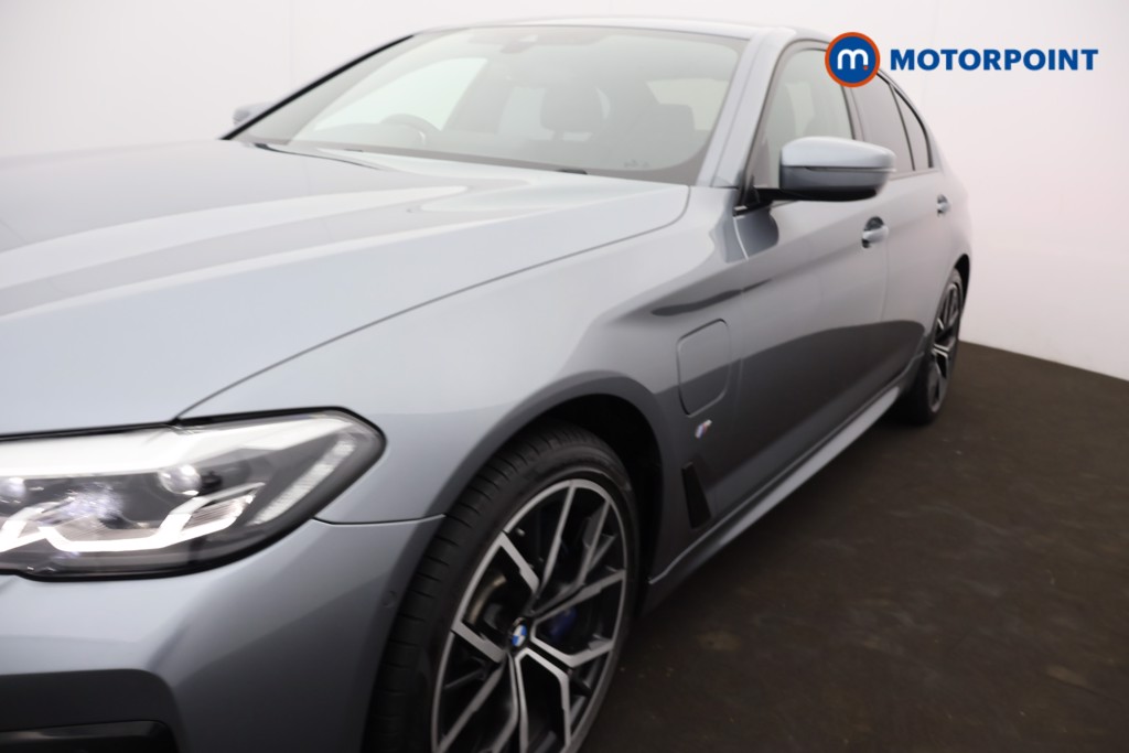 BMW 5 Series M Sport Automatic Petrol Plug-In Hybrid Saloon - Stock Number (1680873) - 29th supplementary image