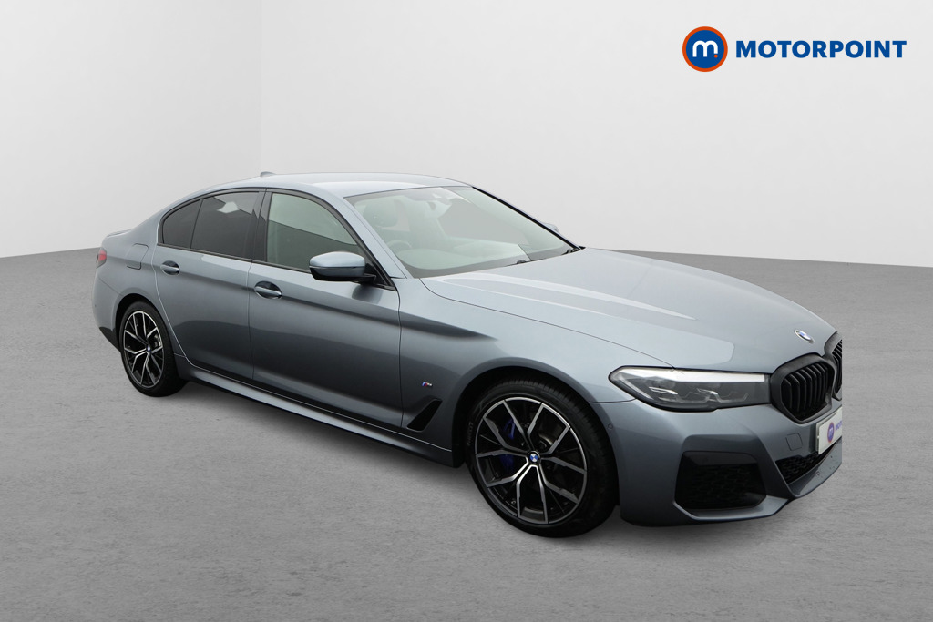 BMW 5 Series M Sport Automatic Petrol Plug-In Hybrid Saloon - Stock Number (1680873) - Drivers side front corner