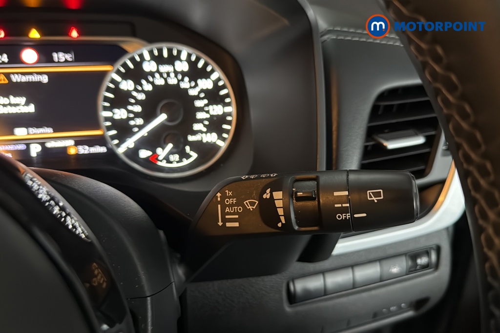 Nissan Qashqai Acenta Premium Automatic Petrol-Electric Hybrid SUV - Stock Number (1681369) - 6th supplementary image