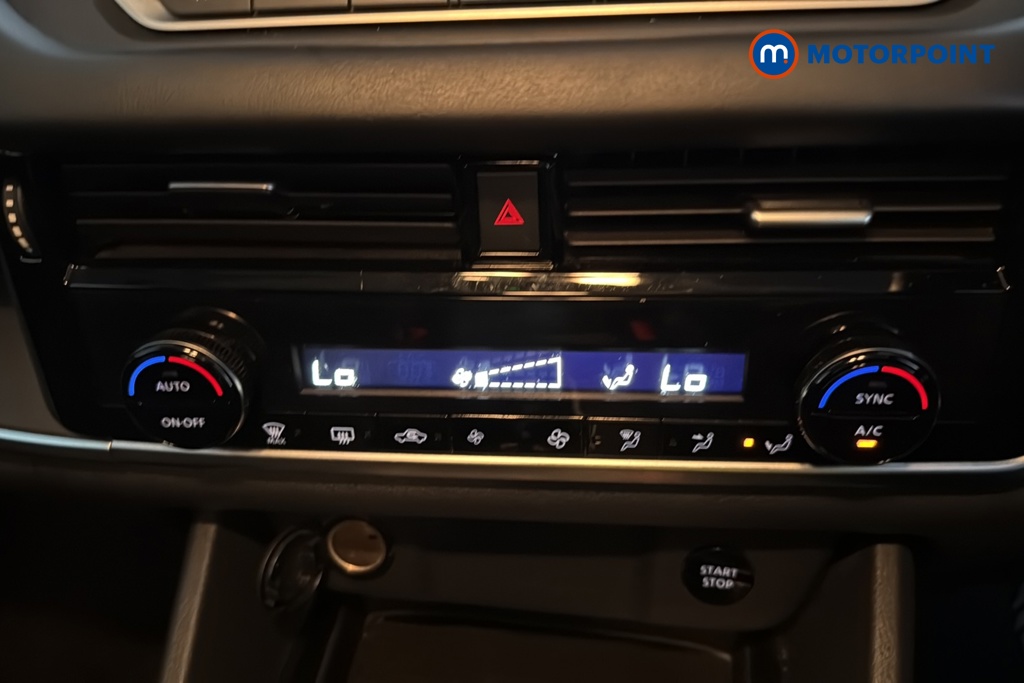 Nissan Qashqai Acenta Premium Automatic Petrol-Electric Hybrid SUV - Stock Number (1681369) - 12th supplementary image