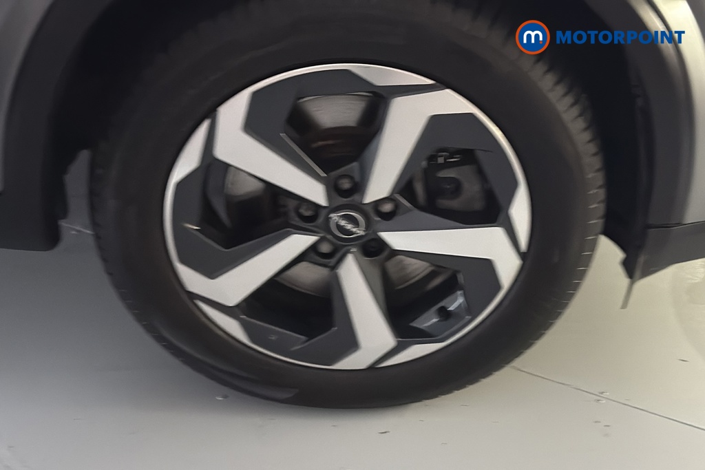 Nissan Qashqai Acenta Premium Automatic Petrol-Electric Hybrid SUV - Stock Number (1681369) - 47th supplementary image