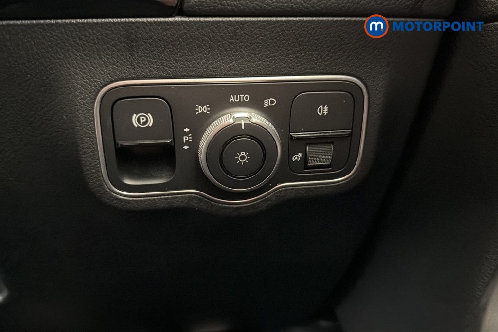 Mercedes-Benz GLA Amg Line Automatic Diesel SUV - Stock Number (1681760) - 11th supplementary image