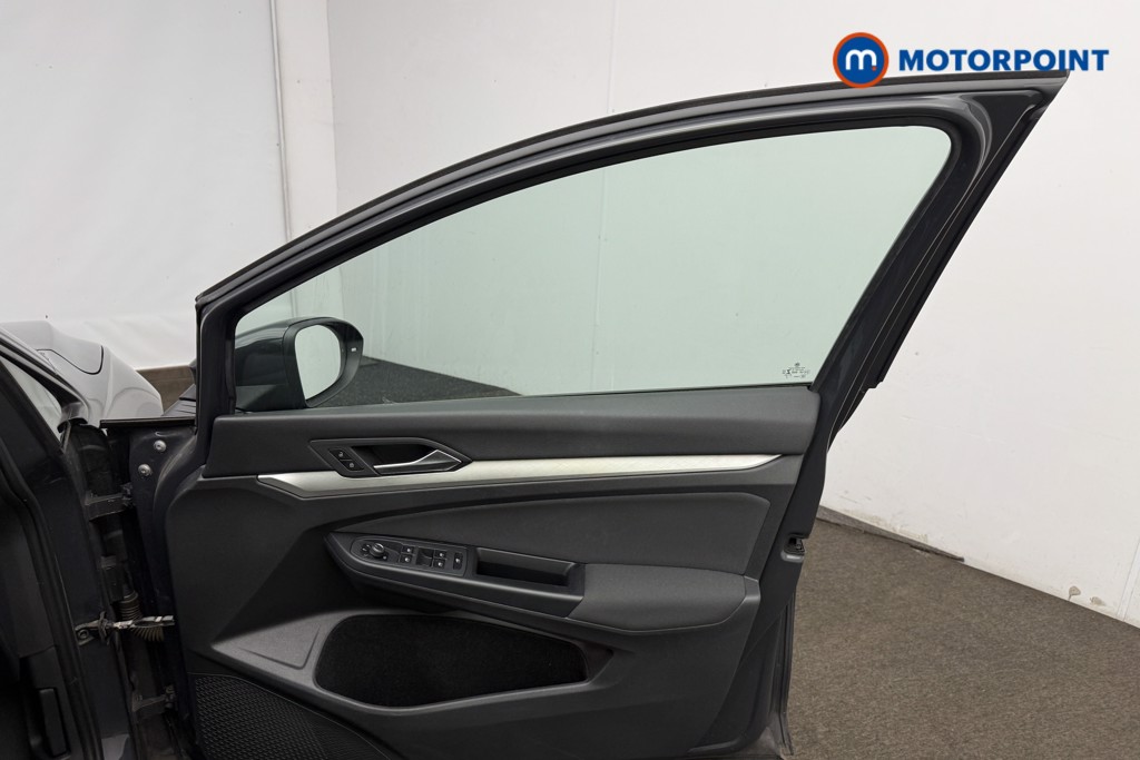 Volkswagen Golf Life Manual Petrol Hatchback - Stock Number (1682895) - 30th supplementary image