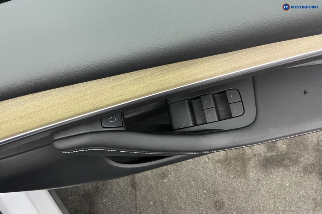 Tesla Model Y Long Range Automatic Electric SUV - Stock Number (1683072) - 20th supplementary image