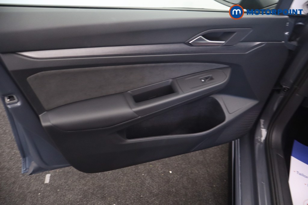 Volkswagen Golf Black Edition Automatic Petrol Hatchback - Stock Number (1683782) - 41st supplementary image