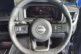 Nissan Qashqai Tekna Manual Petrol SUV - Stock Number (1683803) - 2nd supplementary image