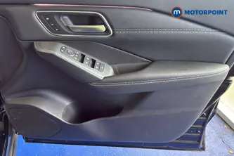 Nissan Qashqai Tekna Manual Petrol SUV - Stock Number (1683803) - 18th supplementary image
