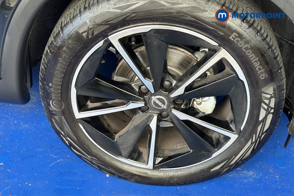 Nissan Qashqai Tekna Manual Petrol SUV - Stock Number (1683803) - 47th supplementary image