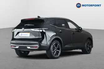 Nissan Qashqai Tekna Manual Petrol SUV - Stock Number (1683803) - Passenger side rear corner