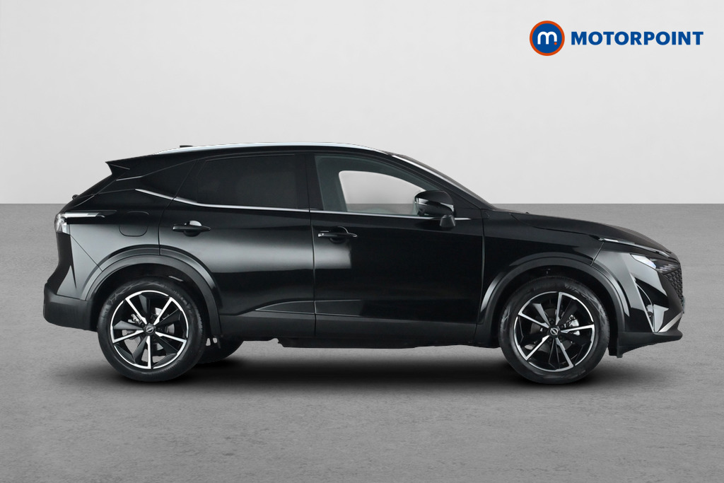 Nissan Qashqai Tekna Manual Petrol SUV - Stock Number (1683803) - Passenger side