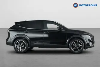 Nissan Qashqai Tekna Manual Petrol SUV - Stock Number (1683803) - Passenger side