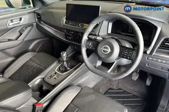 Nissan Qashqai Tekna Manual Petrol SUV - Stock Number (1683803) - 1st supplementary image