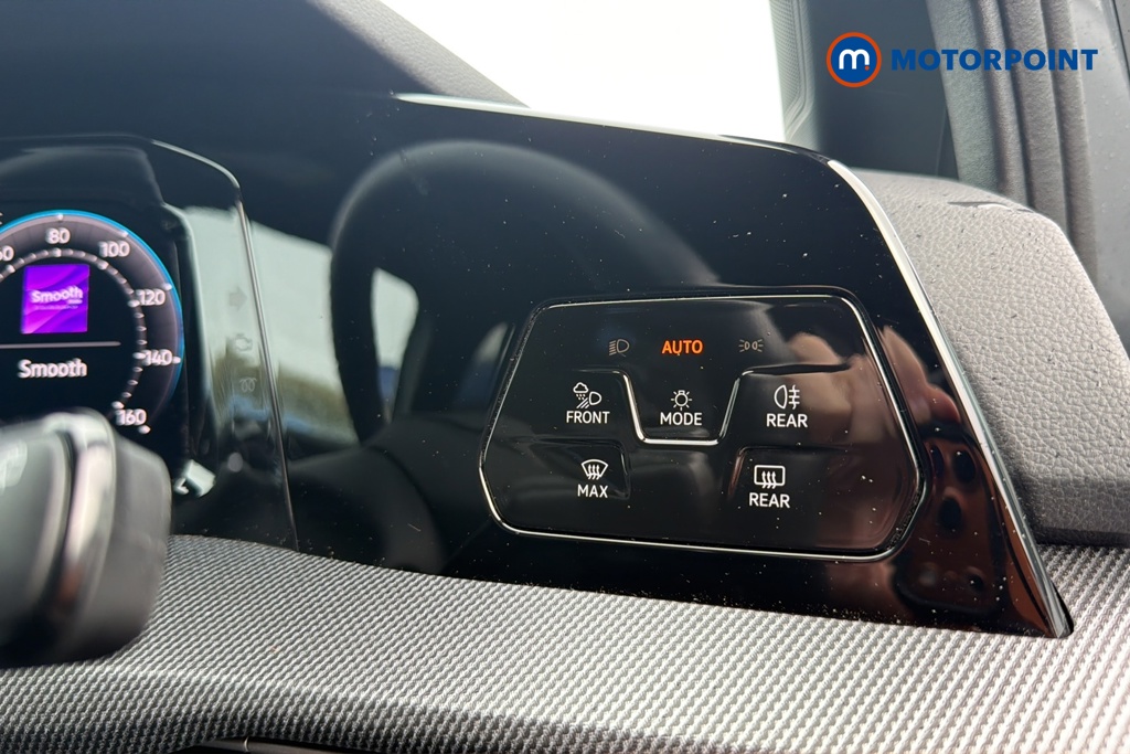 Volkswagen Golf Black Edition Automatic Petrol Hatchback - Stock Number (1684517) - 11th supplementary image