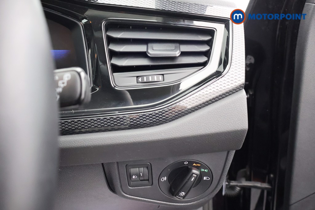 Volkswagen Polo Life Manual Petrol Hatchback - Stock Number (1684531) - 7th supplementary image