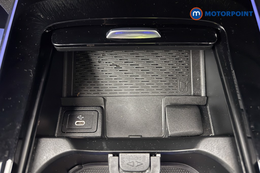 Mercedes-Benz GLB Amg Line Automatic Petrol SUV - Stock Number (1684558) - 15th supplementary image