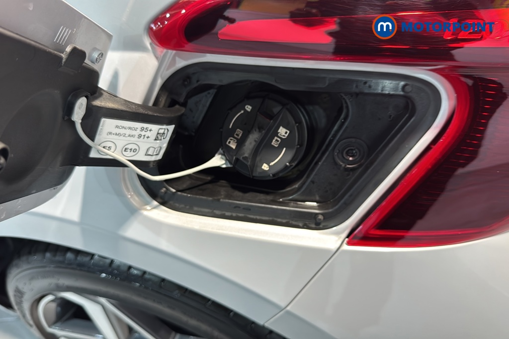Hyundai I20 Tech Line Automatic Petrol Hatchback - Stock Number (1684699) - 41st supplementary image