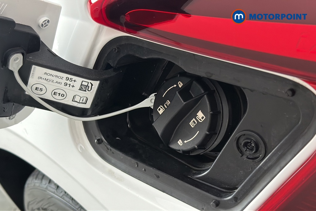 Hyundai I20 Tech Line Automatic Petrol Hatchback - Stock Number (1684714) - 41st supplementary image