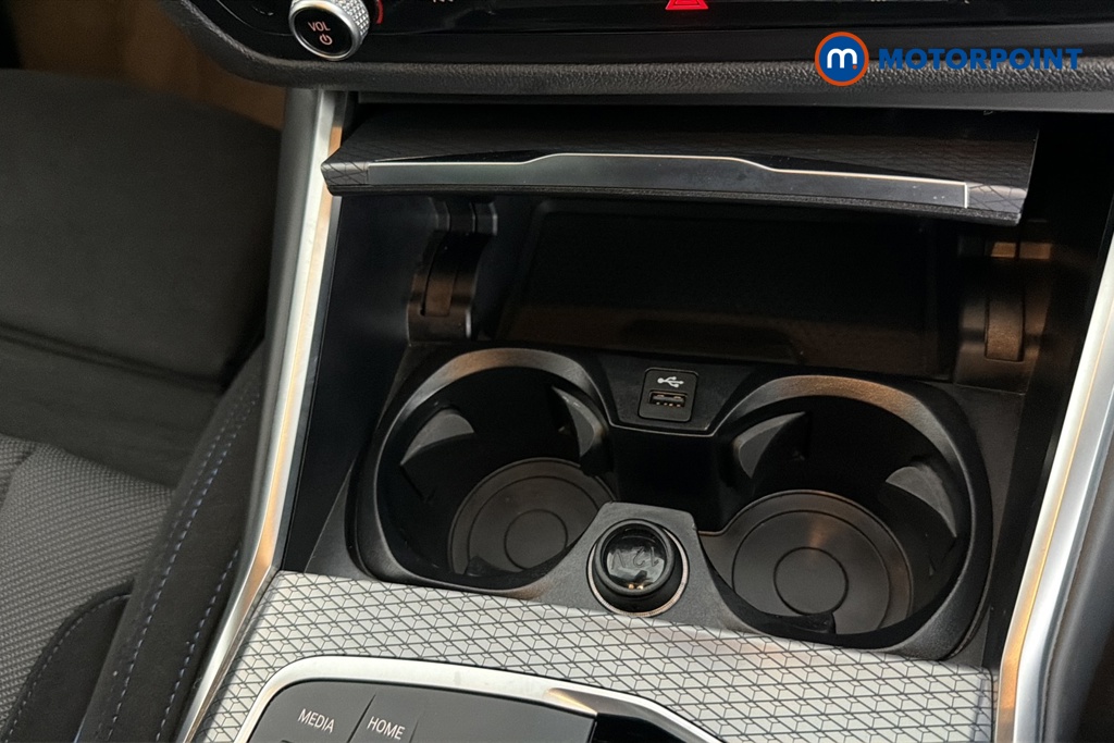 BMW 3 Series M Sport Automatic Petrol Plug-In Hybrid Estate - Stock Number (1684985) - 16th supplementary image