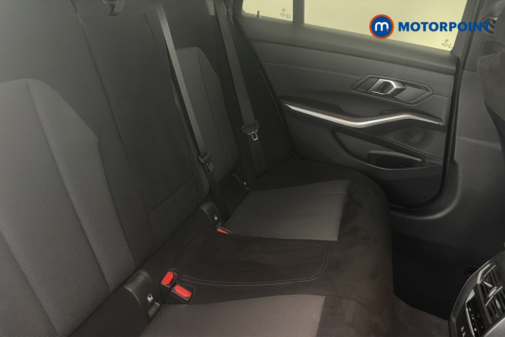 BMW 3 Series M Sport Automatic Petrol Plug-In Hybrid Estate - Stock Number (1684985) - 25th supplementary image