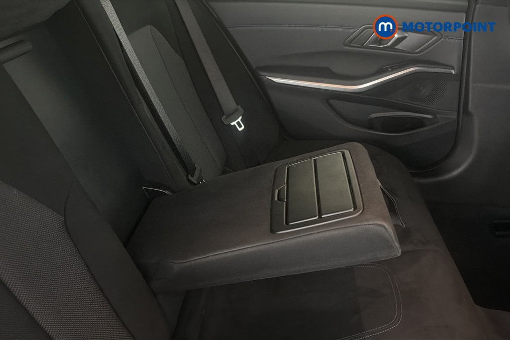 BMW 3 Series M Sport Automatic Petrol Plug-In Hybrid Estate - Stock Number (1684985) - 26th supplementary image