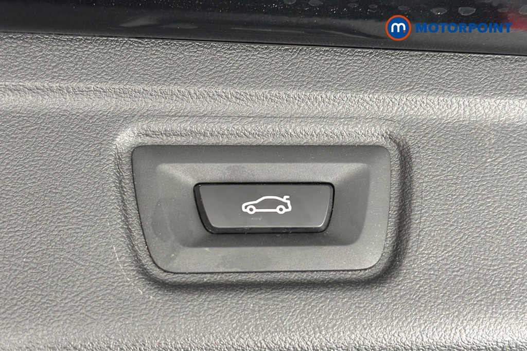 BMW 3 Series M Sport Automatic Petrol Plug-In Hybrid Estate - Stock Number (1684985) - 35th supplementary image