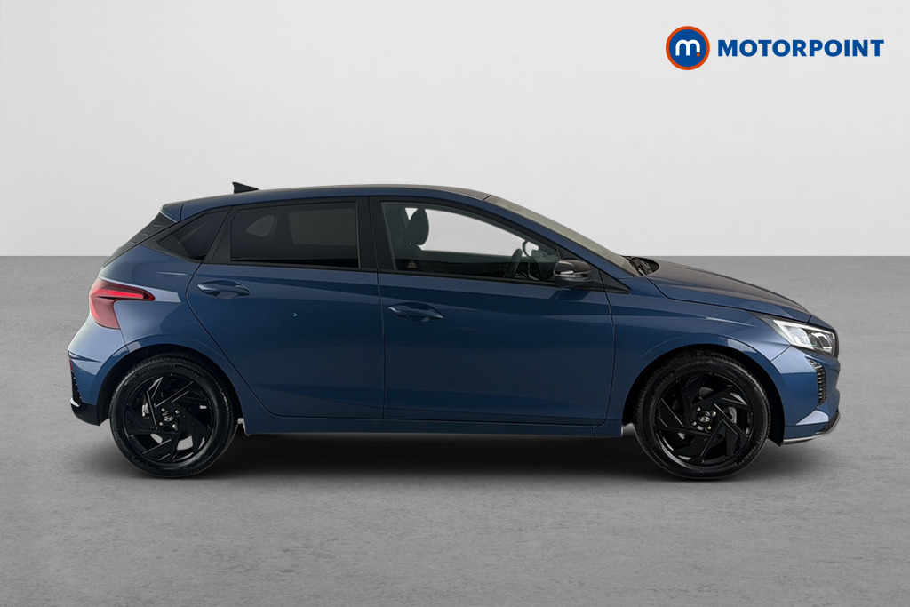 Hyundai I20 Black Line Manual Petrol Hatchback - Stock Number (1685076) - Passenger side