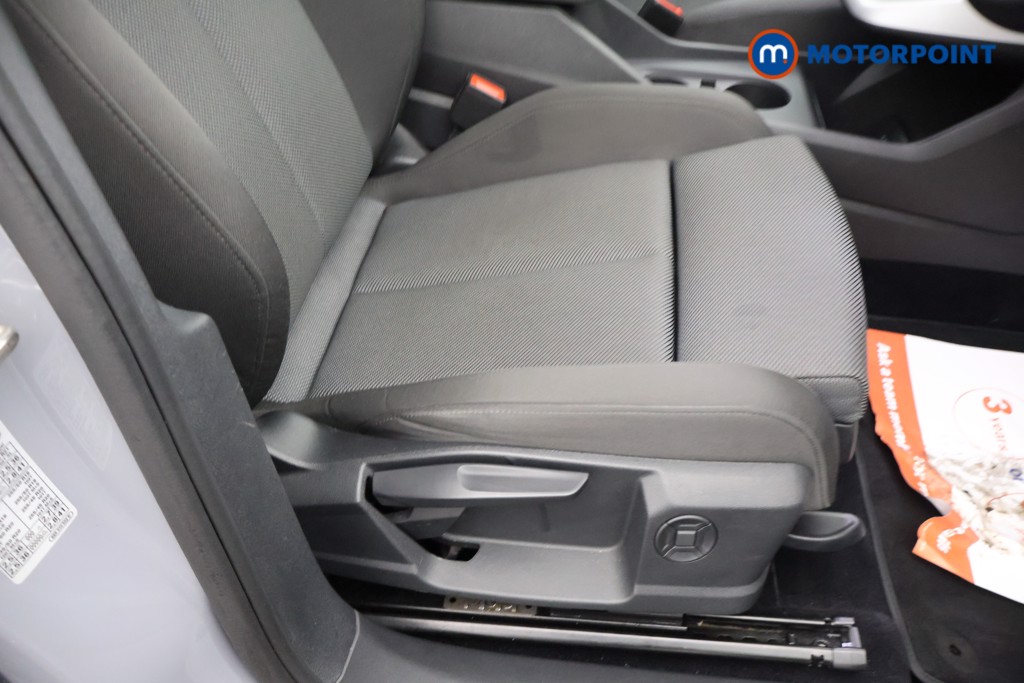 Audi Q4 Sport Automatic Electric SUV - Stock Number (1685254) - 16th supplementary image