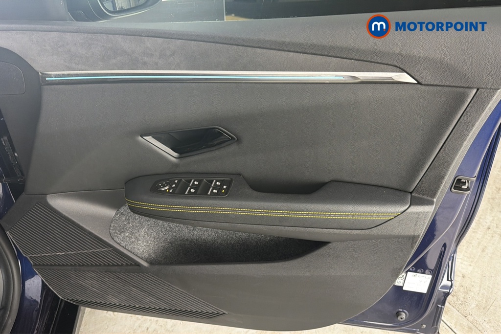 Renault Megane E-Tech Iconic Automatic Electric Hatchback - Stock Number (1685266) - 18th supplementary image