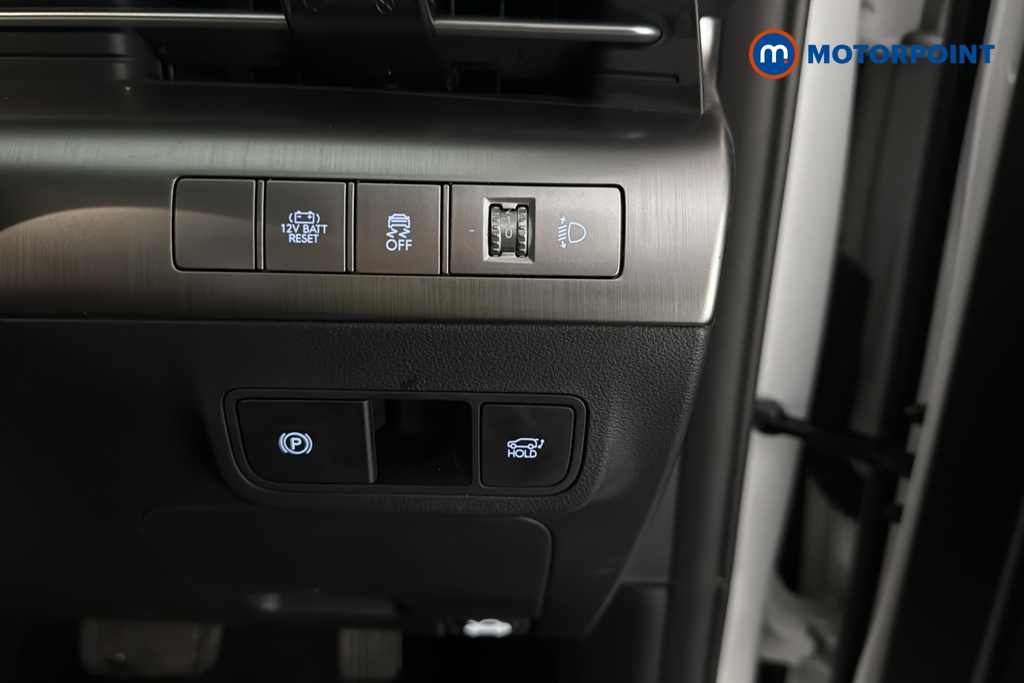 Hyundai Kona Ultimate Automatic Petrol-Electric Hybrid SUV - Stock Number (1685487) - 11th supplementary image