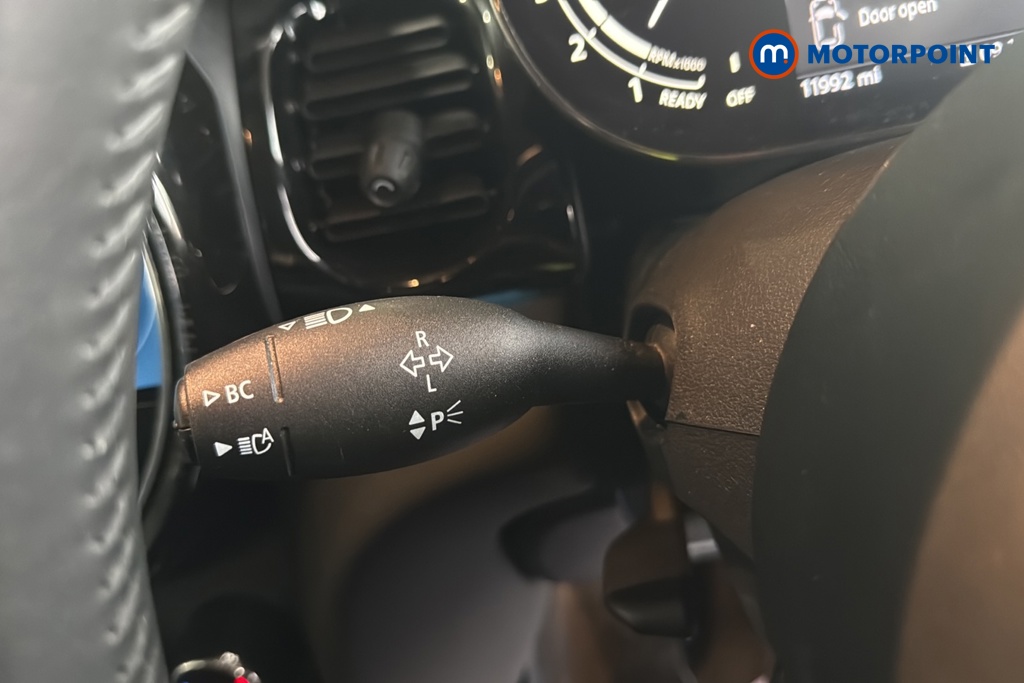 Mini Hatchback Cooper Classic Automatic Petrol Hatchback - Stock Number (1685620) - 5th supplementary image