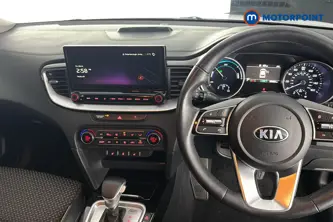 KIA Xceed 3 Automatic Petrol Plug-In Hybrid Hatchback - Stock Number (1685818) - 1st supplementary image
