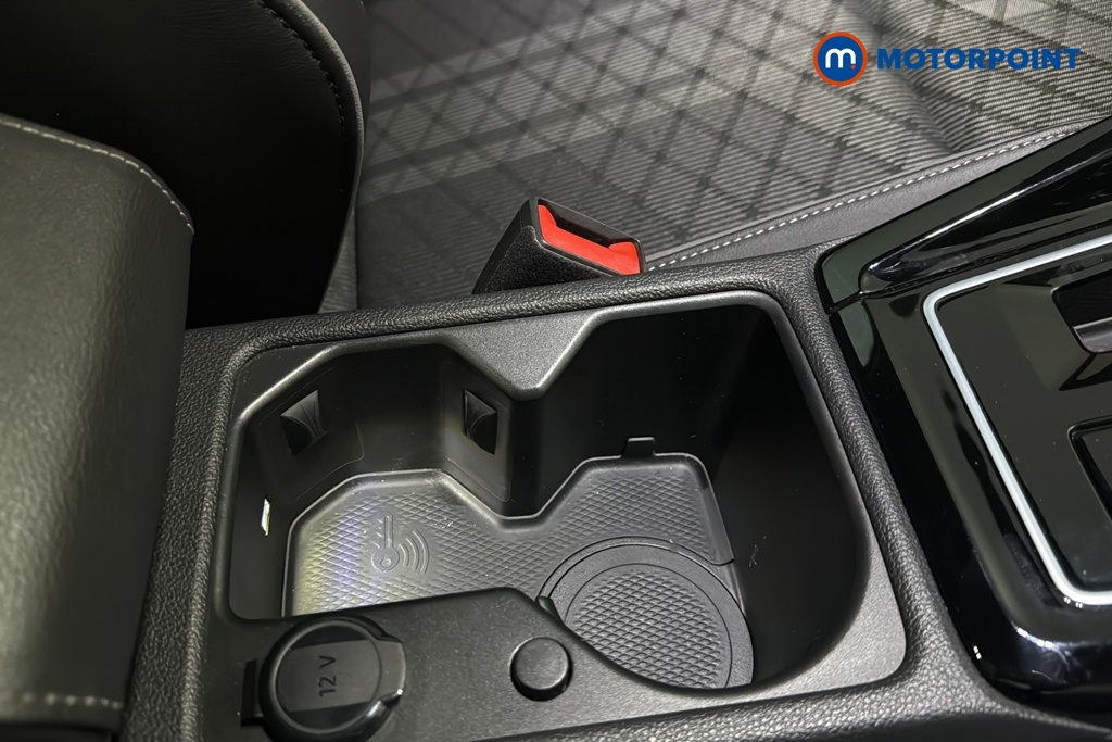 Volkswagen Golf R-Line Automatic Petrol Hatchback - Stock Number (1686352) - 16th supplementary image