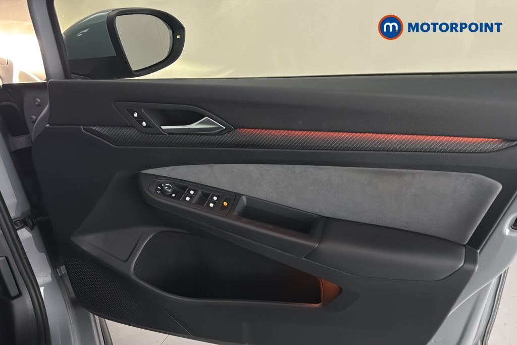 Volkswagen Golf R-Line Automatic Petrol Hatchback - Stock Number (1686352) - 18th supplementary image