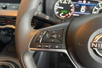 Nissan Juke Acenta Premium Manual Petrol SUV - Stock Number (1687091) - 4th supplementary image