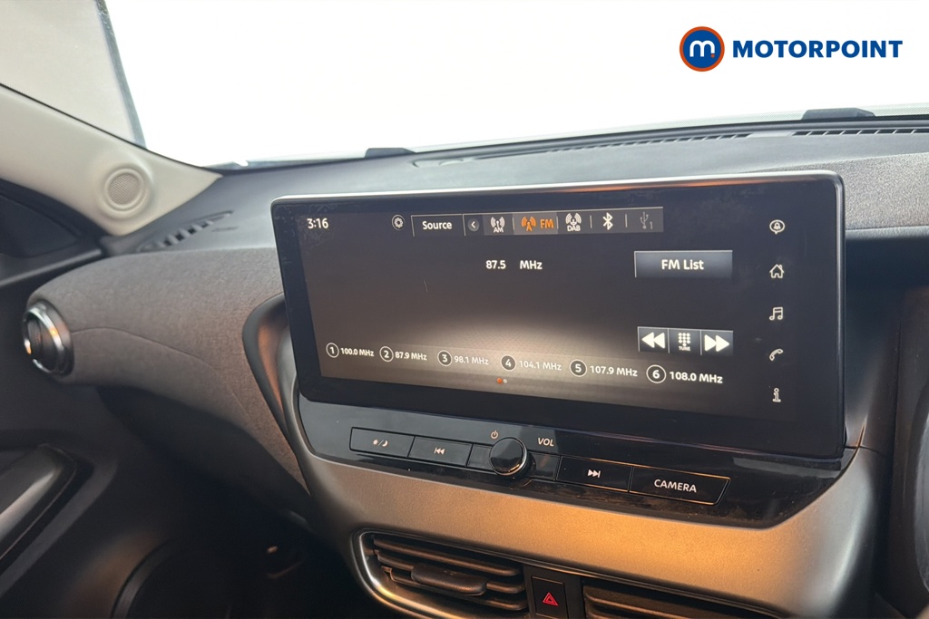 Nissan Juke Acenta Premium Manual Petrol SUV - Stock Number (1687091) - 8th supplementary image