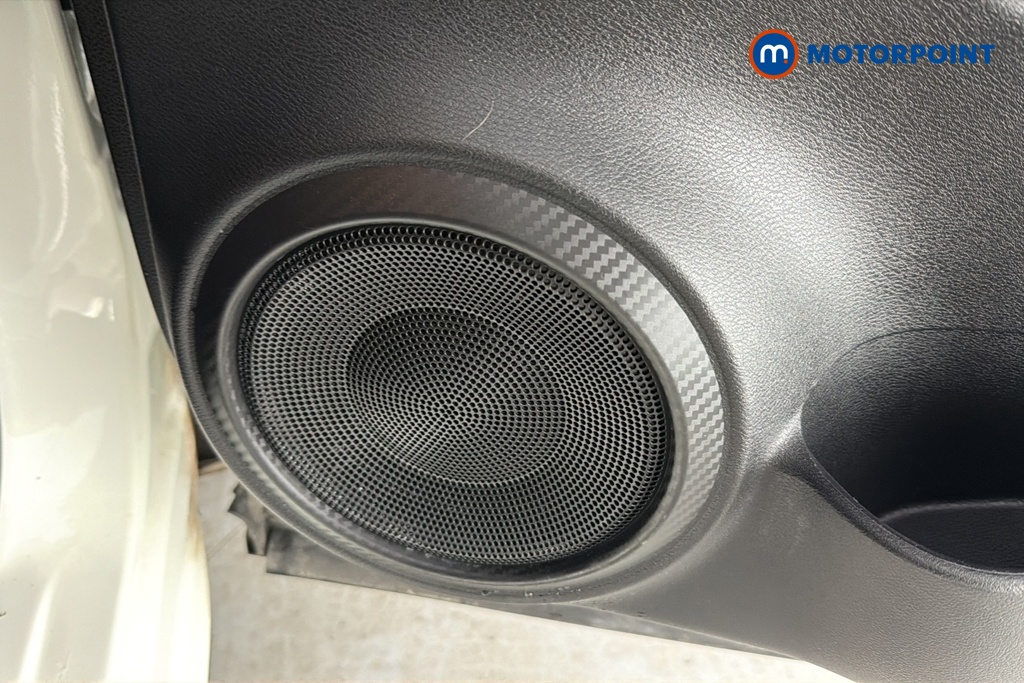 Nissan Juke Acenta Premium Manual Petrol SUV - Stock Number (1687091) - 21st supplementary image